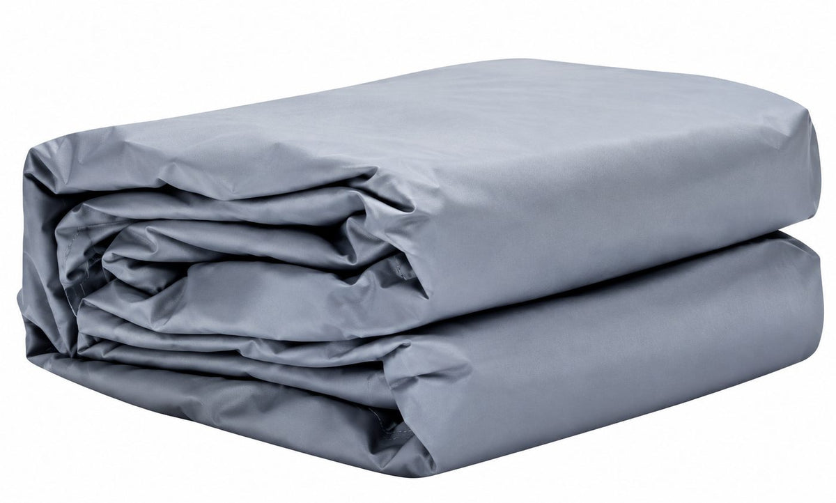 Couverture UVIRAN Pare-Gel pliée et rangée en pochette compacte